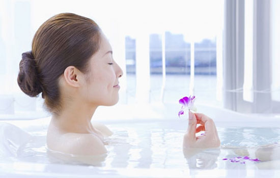 Có nên dùng dung dịch vệ sinh phụ nữ?